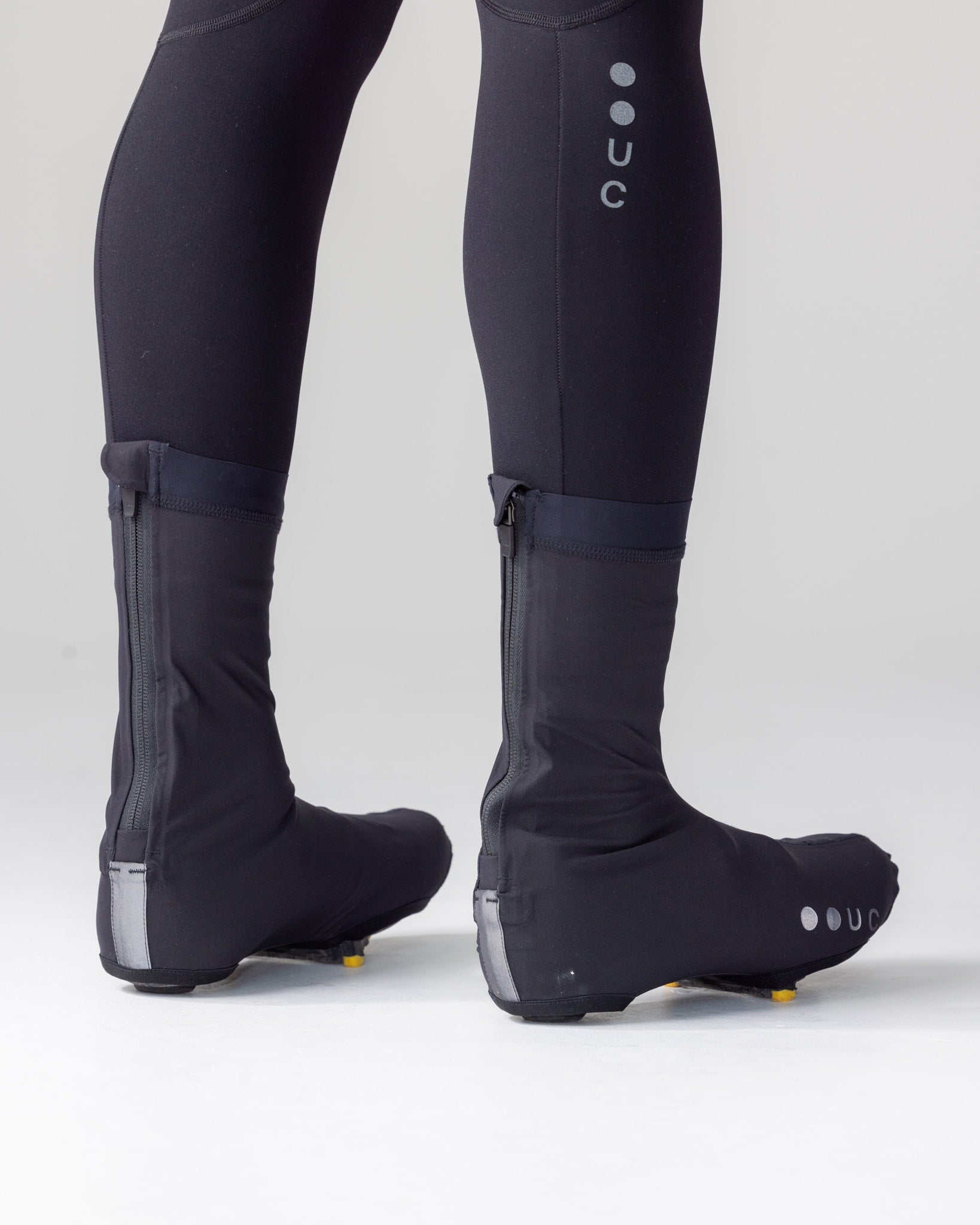 Mono Overshoes - Black